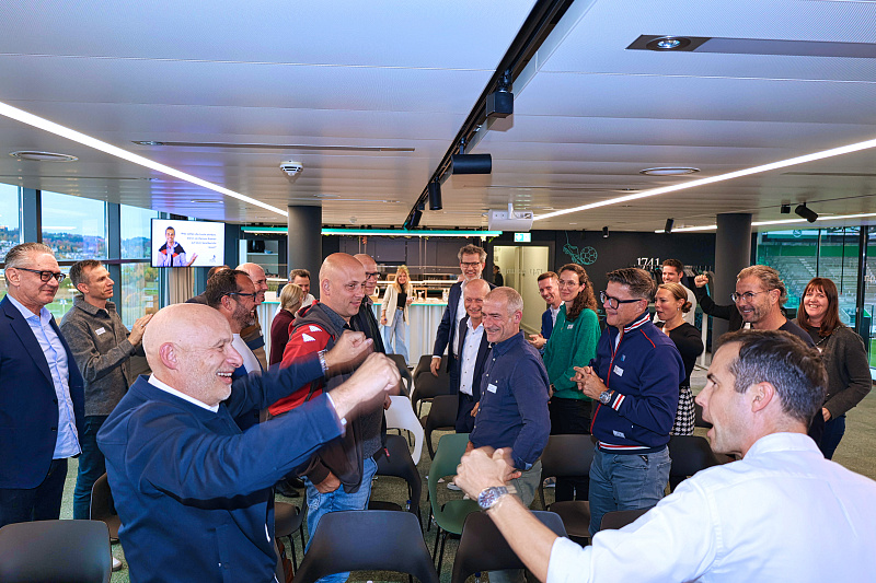 Referat - gegenseitiges Bejubeln